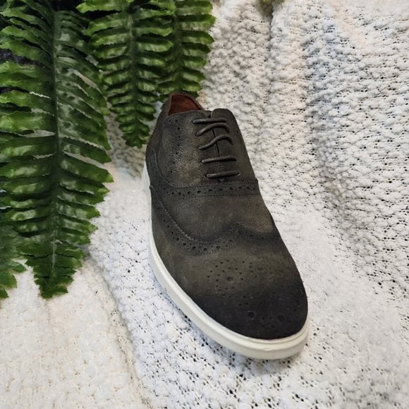 Driver Club USA Men\'s Suede Raleigh Wingtip Sneaker Extra Light, Olive, Size 7 main image 2